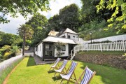 Cary Arms self catering