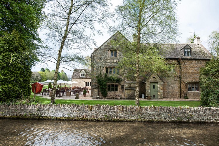 ACCOMMODATION IN LOWER SLAUGHTER
