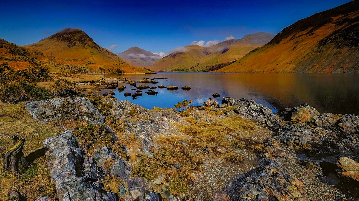 Wastwater looking towards Scafell Pike Lake District